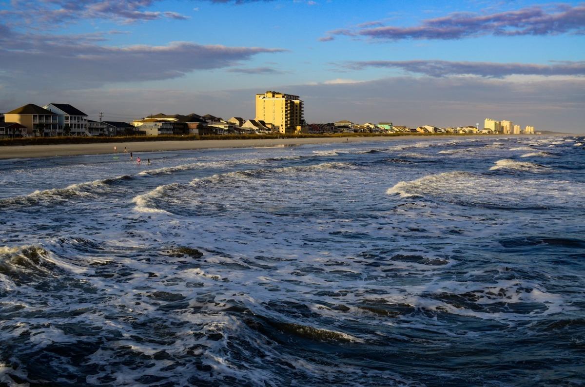 north myrtle beach showing less crowds at beach during cooler months